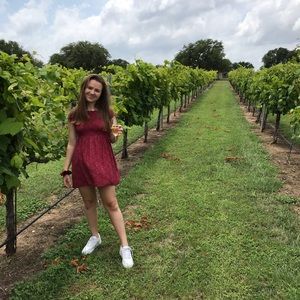 Meet your Posher, Lia